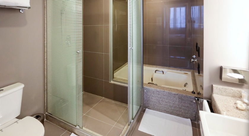 017d944393ec41a592877152f20b6780