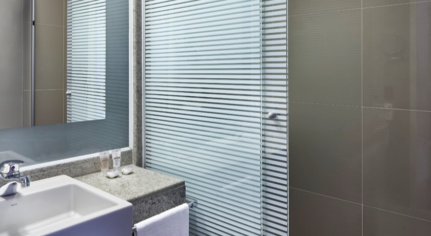 03eb31198f02426dadc50c05b78419fa